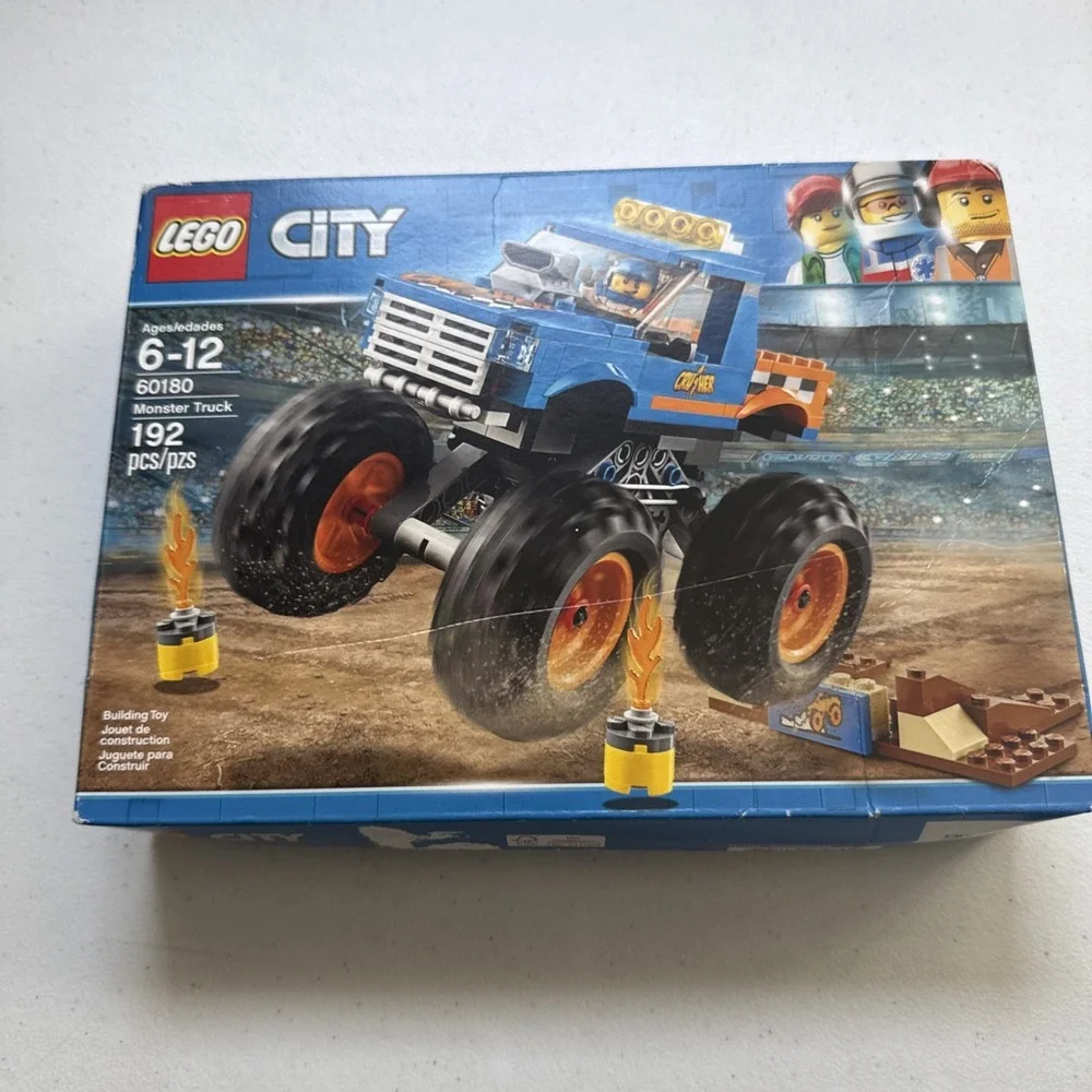 LEGO City Monster Truck 60180 Building Kit 192 Pieces Brand New